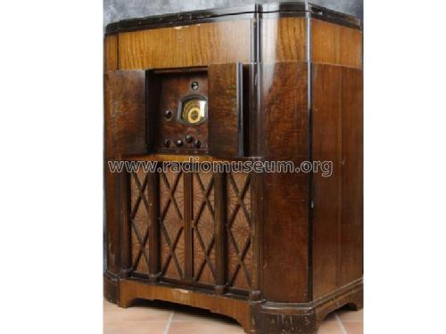 Victrola D22-1; RCA Victor (ID = 670137) Radio