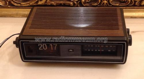 AM-FM Digital Clock Radio 3524C; Soundesign (ID = 1738581) Radio