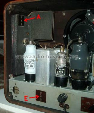 Transportable 5; Regentone Brand (ID = 1717397) Radio