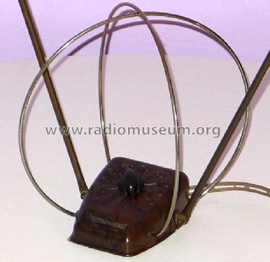 Indoor VHF & UHF Antenna Dual Control Switch; Rembrandt; Bayside (ID = 1243878) Antenna