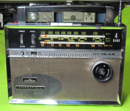 International RR214; RGD Brand, Radio (ID = 2156473) Radio