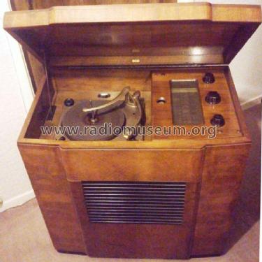 Radio Gramophone 746G; RGD Brand, Radio (ID = 1952774) Radio