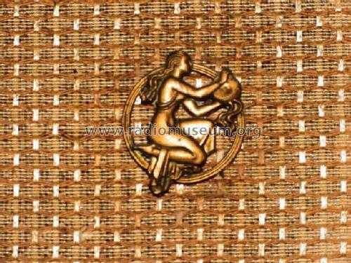 5335; Unic-Radio - voir (ID = 230801) Radio