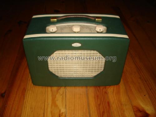 CR; Roberts Radio Co.Ltd (ID = 620247) Radio