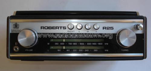 R25; Roberts Radio Co.Ltd (ID = 2641995) Radio