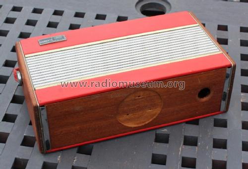 R600; Roberts Radio Co.Ltd (ID = 2817976) Radio