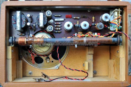 RT1; Roberts Radio Co.Ltd (ID = 1880793) Radio