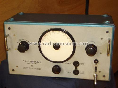 RC-Generator SRM ; Rohde & Schwarz, PTE (ID = 620492) Equipment