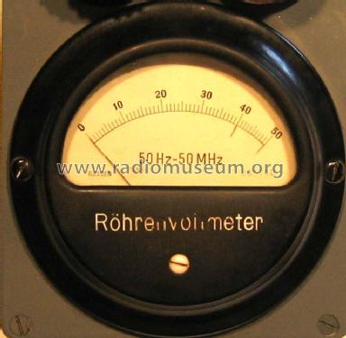 Röhrenvoltmeter UDT7095; Rohde & Schwarz, PTE (ID = 137402) Equipment