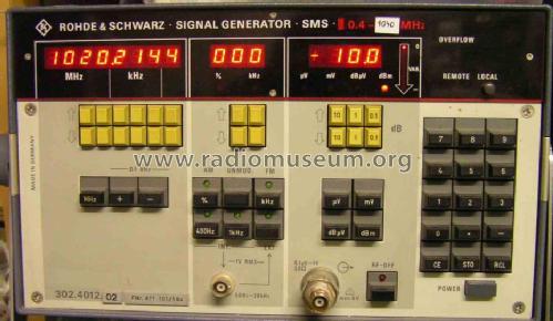 Signal Generator SMS 302.4012.26; Rohde & Schwarz, PTE (ID = 330372) Ausrüstung