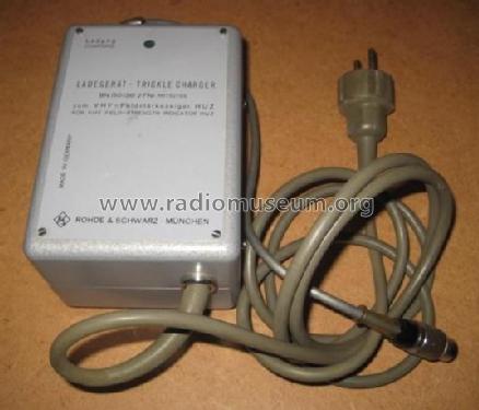 Ladegerät - Trickle Charger - zum VHF Feldstärkezeiger HUZ BN150126/2; Rohde & Schwarz, PTE (ID = 1811273) A-courant