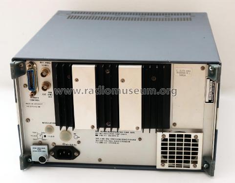 Signal Generator SMS2 372.2019.24; Rohde & Schwarz, PTE (ID = 2843352) Equipment