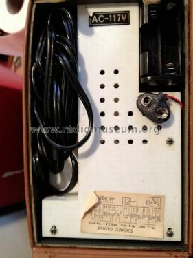 Solid State 12 Transistor 'The Swinger' RE-141; Ross Electronics (ID = 1394584) Radio