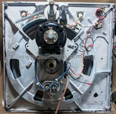 Studio-Pro Turntable Model B; Russco Electronics (ID = 2642444) Reg-Riprod