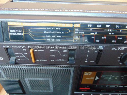 4 Band FM/SW/MW/LW Stereo Radio Cassette Recorder RCR 550; SABA; Villingen (ID = 2492478) Radio