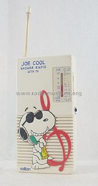 Joe Cool Snoopy Wet Tunes ; Salton Inc.; Mount (ID = 1476829) Radio