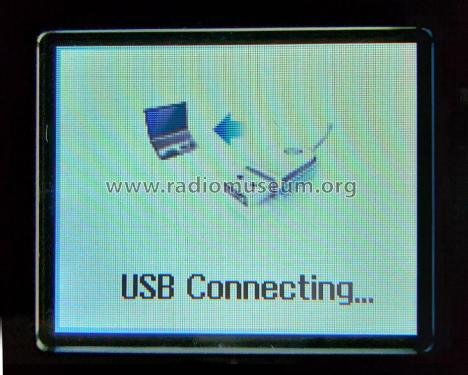 Portable Digital Audio Player YH-J70SB/SW; Samsung Co.; Daegu (ID = 2770436) Radio