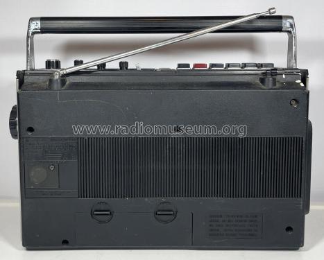 3-Band Portable Radio Cassette Recorder M-2468N; Sanyo Electric Co. (ID = 2805432) Radio
