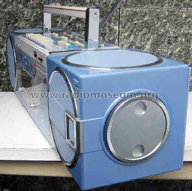 4 Band Stereo Radio Cassette Recorder M7740L; Sanyo Electric Co. (ID = 1213894) Radio