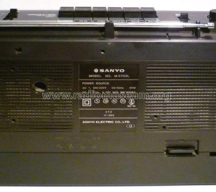 4 Band Stereo Radio Cassette Recorder M 9703L; Sanyo Electric Co. (ID = 1727376) Radio