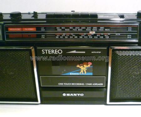4 Band Stereo Radio Cassette Recorder M 9703L; Sanyo Electric Co. (ID = 1727379) Radio