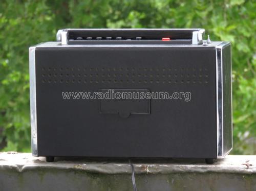 6 Band RP-8550; Sanyo Electric Co. (ID = 3155235) Radio