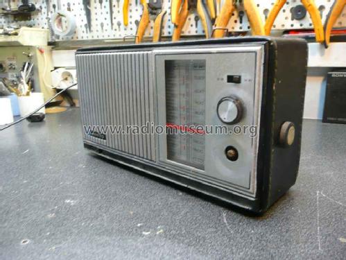 7SA-704; Sanyo Electric Co. (ID = 1215755) Radio