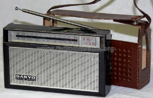 9 Transistor 9F-823; Sanyo Electric Co. (ID = 685152) Radio