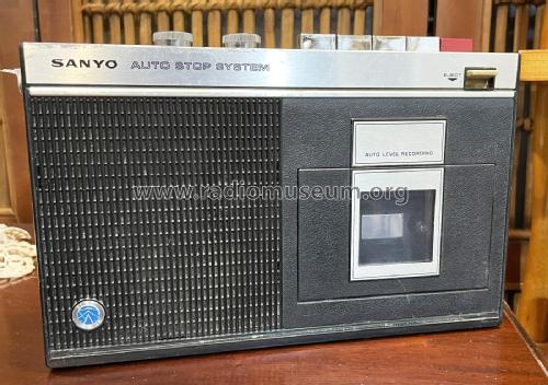 AC/DC Cassette Tape Recorder M-410N; Sanyo Electric Co. (ID = 2830319) Reg-Riprod