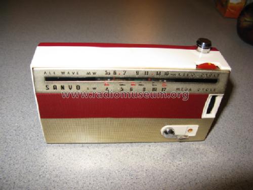 All Wave 8 Transistor 8S-P8; Sanyo Electric Co. (ID = 1405091) Radio