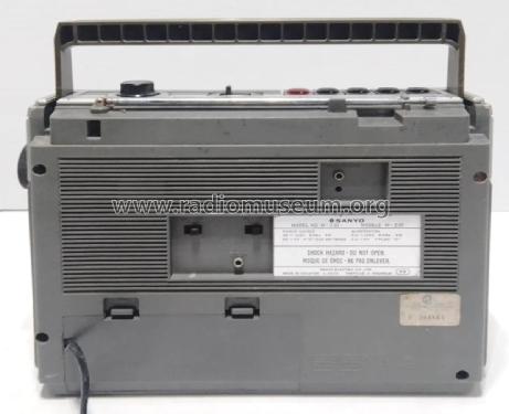 AM/FM 2-Band Radio Cassette Recorder M-Z30 ; Sanyo Electric Co. (ID = 3181340) Radio