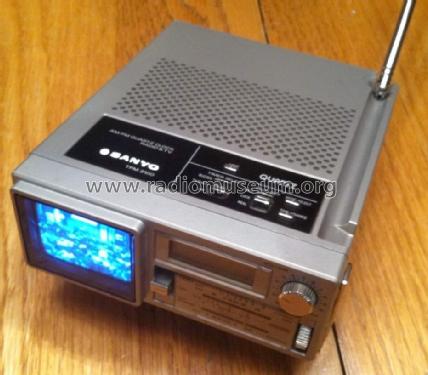 AM/FM Quartz Alarm Clock Radio & TV TPM-2100; Sanyo Electric Co. (ID = 1588534) Fernseh-R