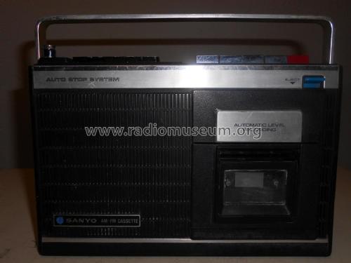 AM/FM Radio Recorder M-2400F; Sanyo Electric Co. (ID = 2364607) Radio