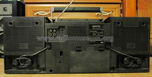 Compo System C-12; Sanyo Electric Co. (ID = 1241176) Radio