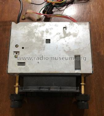 FT 526; Sanyo Electric Co. (ID = 2839082) Car Radio