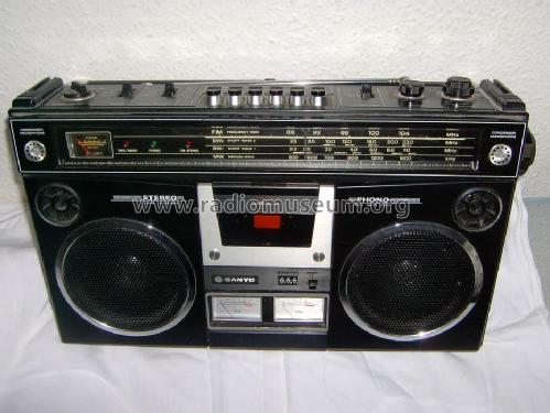 4 Band Radio/Cassette Recorder M4500KE; Sanyo Electric Co. (ID = 1394989) Radio