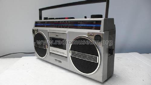 4 Band Stereo Radio Cassette Recorder M9602K; Sanyo Electric Co. (ID = 1681597) Radio