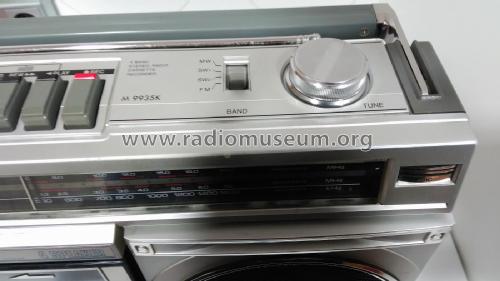 M9935K; Sanyo Electric Co. (ID = 2072402) Radio