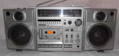 AM/FM Stereo Cassette Recorder M9996K; Sanyo Electric Co. (ID = 1968388) Radio