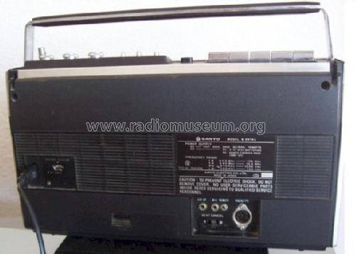 M-2414L; Sanyo Electric Co. (ID = 1092643) Radio