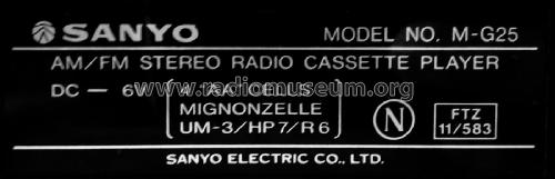 Radio Cassette Player M-G25; Sanyo Electric Co. (ID = 2285535) Radio
