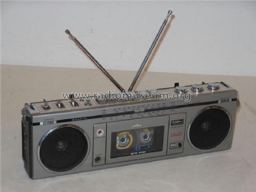 Mini FM/MW/SW/SW Stereo Radio Cassette Recorder M 7700K; Sanyo Electric Co. (ID = 1497577) Radio