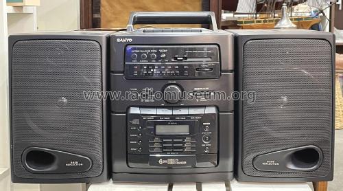 Portable Component System MCH-S970F ; Sanyo Electric Co. (ID = 3183125) Radio
