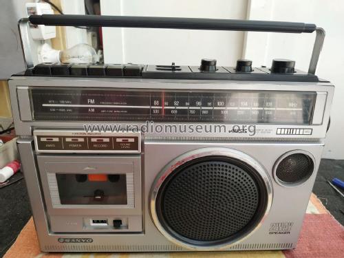 Radio Cassette Recorder M-Z90F; Sanyo Electric Co. (ID = 3132138) Radio