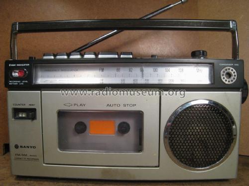 Radio Cassette Recorder M1700F; Sanyo Electric Co. (ID = 2099767) R-Player