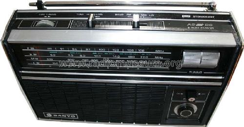 Stereocast AC-DC 2 Way Power RP 8110; Sanyo Electric Co. (ID = 1353295) Radio