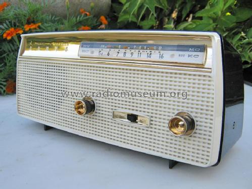 6 Transistor Cordless 6S-08; Sanyo Electric Co. (ID = 1707983) Radio