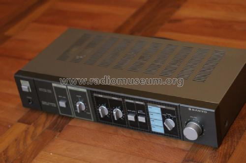 Stereo Integrated Amplifier JA-220; Sanyo Electric Co. (ID = 1309688) Ampl/Mixer