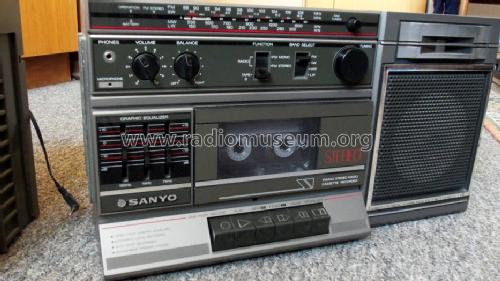 Stereo Radio Cassette Recorder M9711LU; Sanyo Electric Co. (ID = 1516030) Radio
