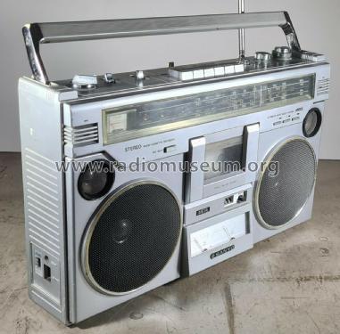Stereo Radio Cassette Recorder M-4550K; Sanyo Electric Co. (ID = 2682913) Radio